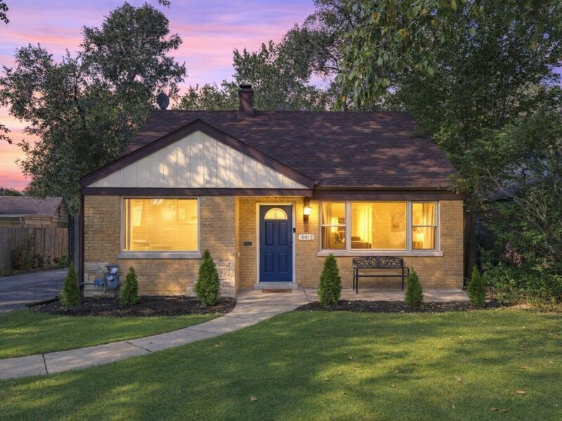 10912 S Komensky Avenue Oak Lawn IL 60453