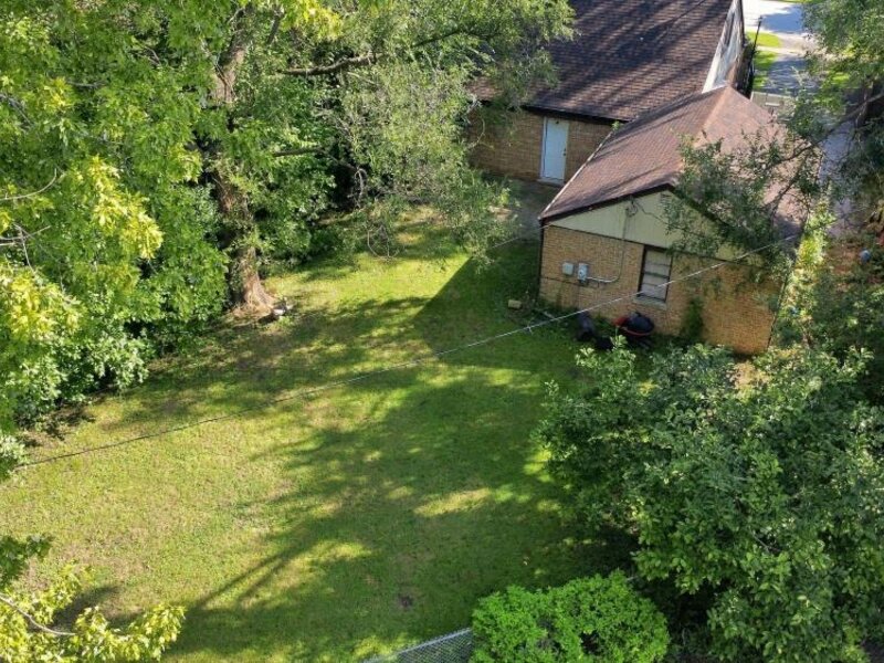 10912 S Komensky Avenue Oak Lawn IL 60453