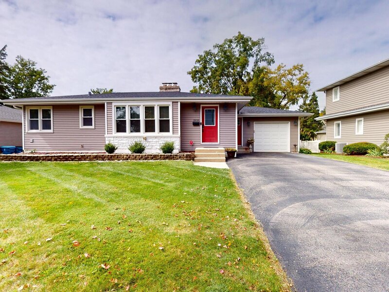 3936 Highland Avenue Downers Grove IL 60515