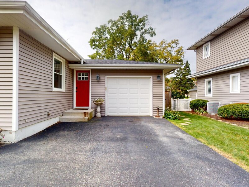 3936 Highland Avenue Downers Grove IL 60515