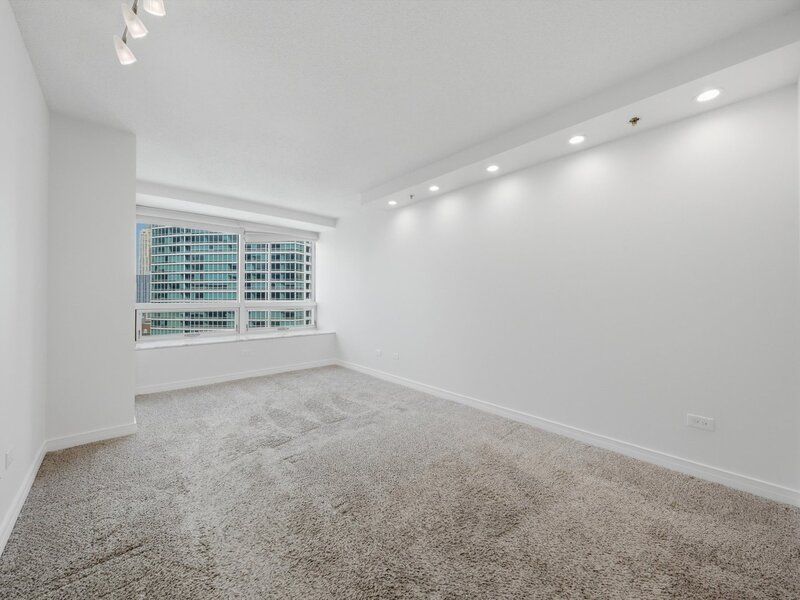 512 N Mcclurg Court Chicago IL 60611
