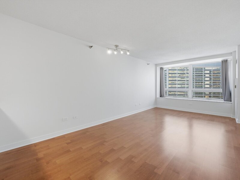 512 N Mcclurg Court Chicago IL 60611