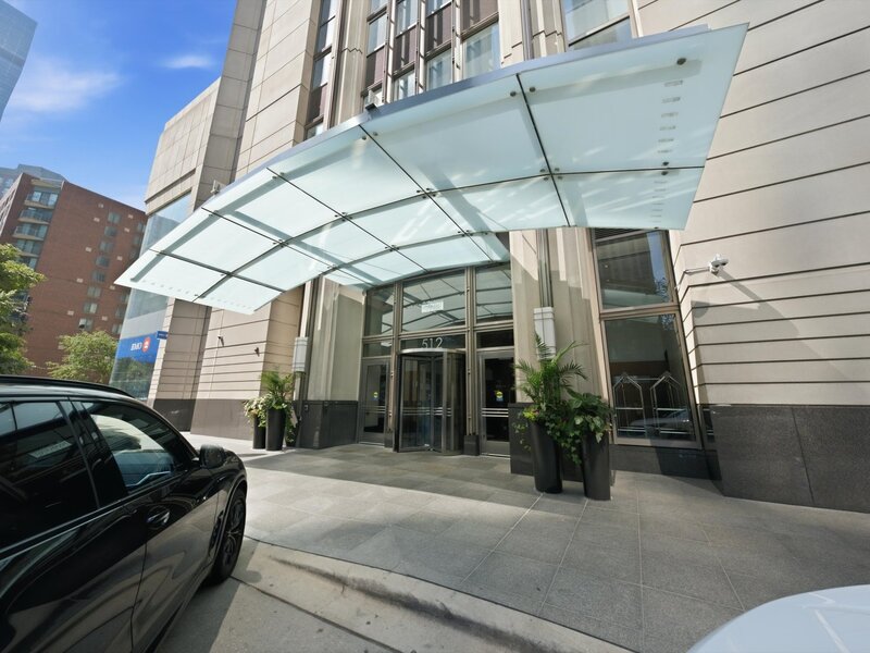 512 N Mcclurg Court Chicago IL 60611