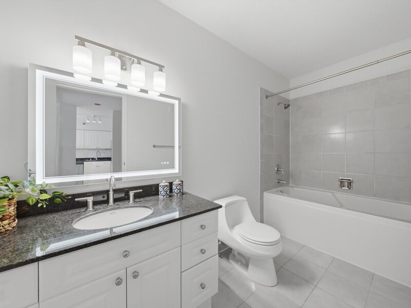 512 N Mcclurg Court Chicago IL 60611