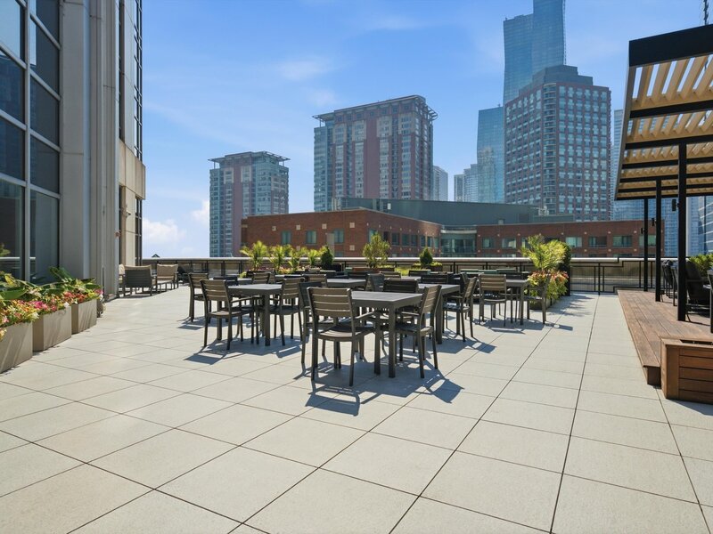 512 N Mcclurg Court Chicago IL 60611