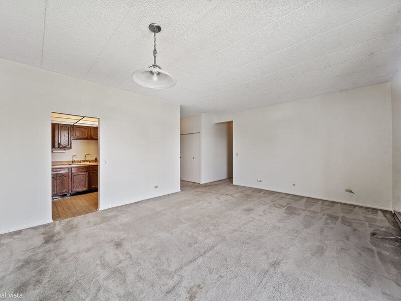 9737 N Fox Glen Drive Niles IL 60714