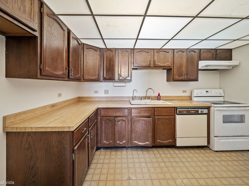 9737 N Fox Glen Drive Niles IL 60714
