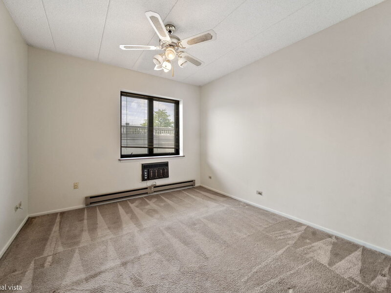 9737 N Fox Glen Drive Niles IL 60714