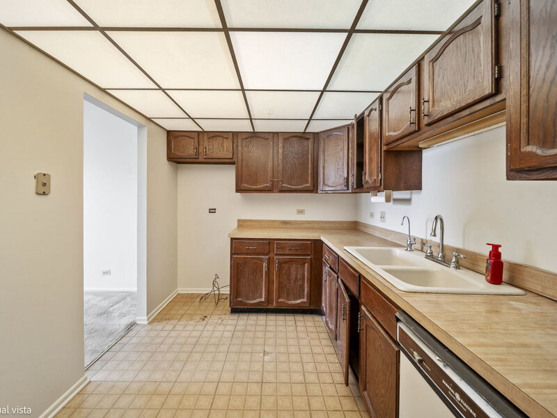 9737 N Fox Glen Drive Niles IL 60714