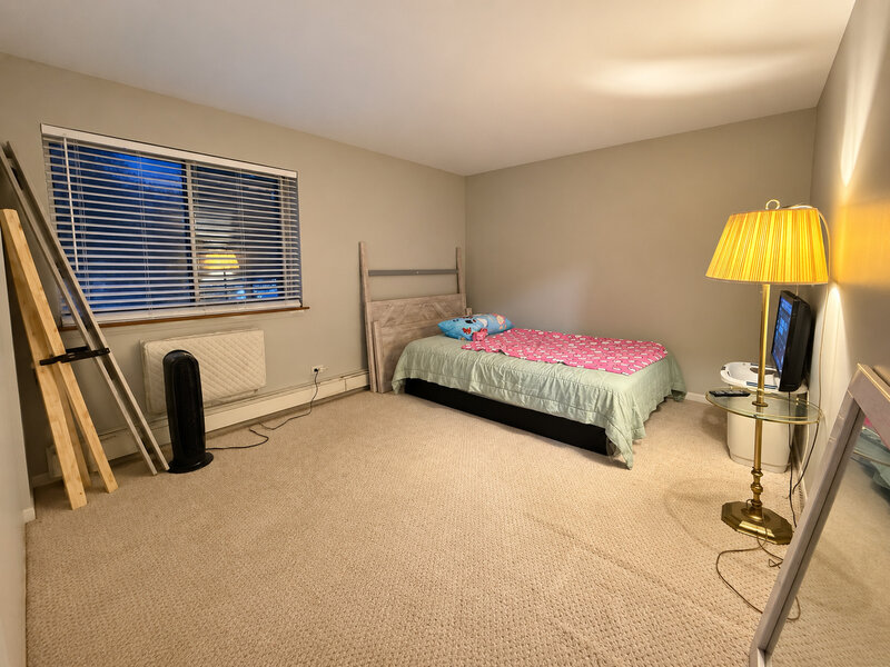 1321 S Finley Road Lombard IL 60148