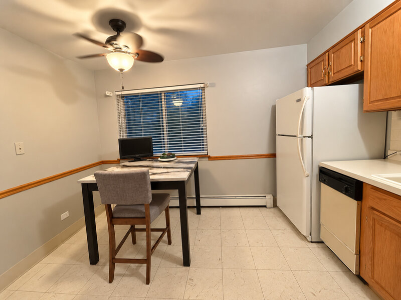 1321 S Finley Road Lombard IL 60148