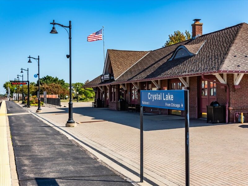 1153 N Shore Drive Crystal Lake IL 60014