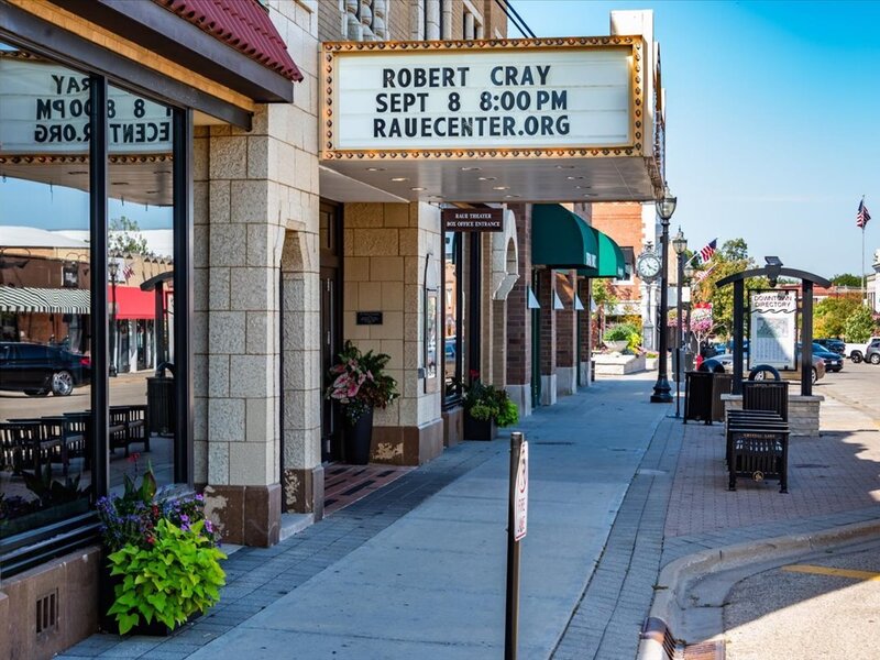 1153 N Shore Drive Crystal Lake IL 60014