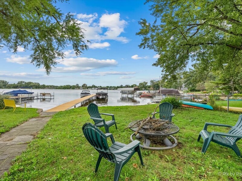 1153 N Shore Drive Crystal Lake IL 60014