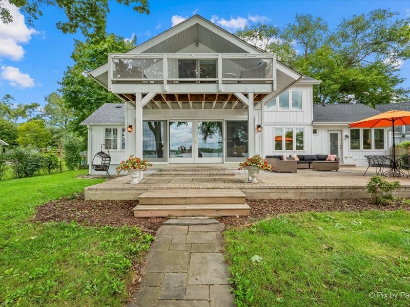 1153 N Shore Drive Crystal Lake IL 60014