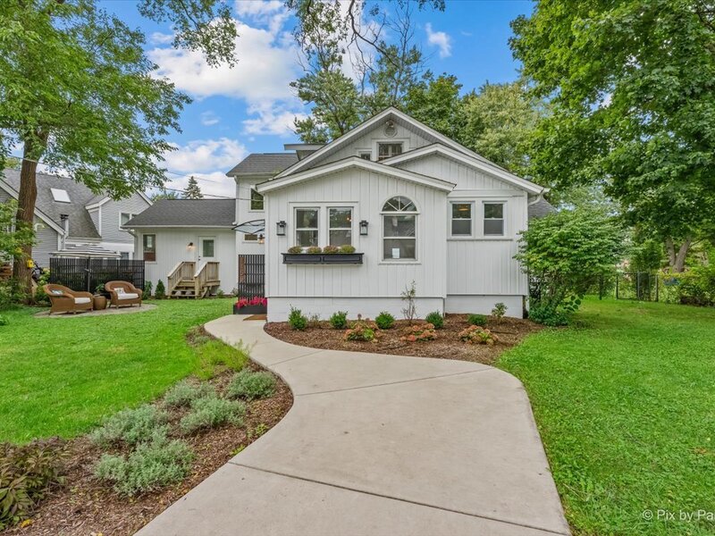 1153 N Shore Drive Crystal Lake IL 60014