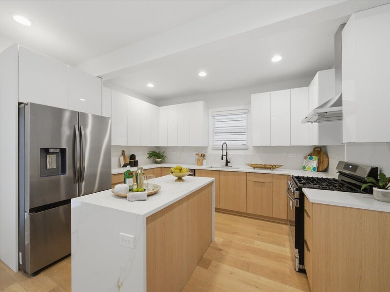 1641 N Springfield Avenue Chicago IL 60647