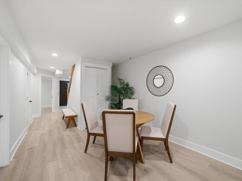 1641 N Springfield Avenue Chicago IL 60647