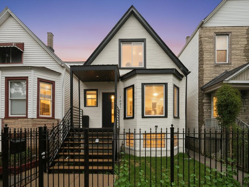 1641 N Springfield Avenue Chicago IL 60647