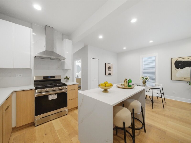 1641 N Springfield Avenue Chicago IL 60647