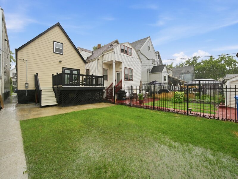 1641 N Springfield Avenue Chicago IL 60647