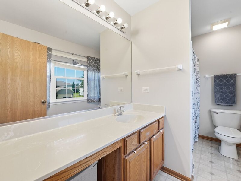 390 Deering Lane Bolingbrook IL 60440
