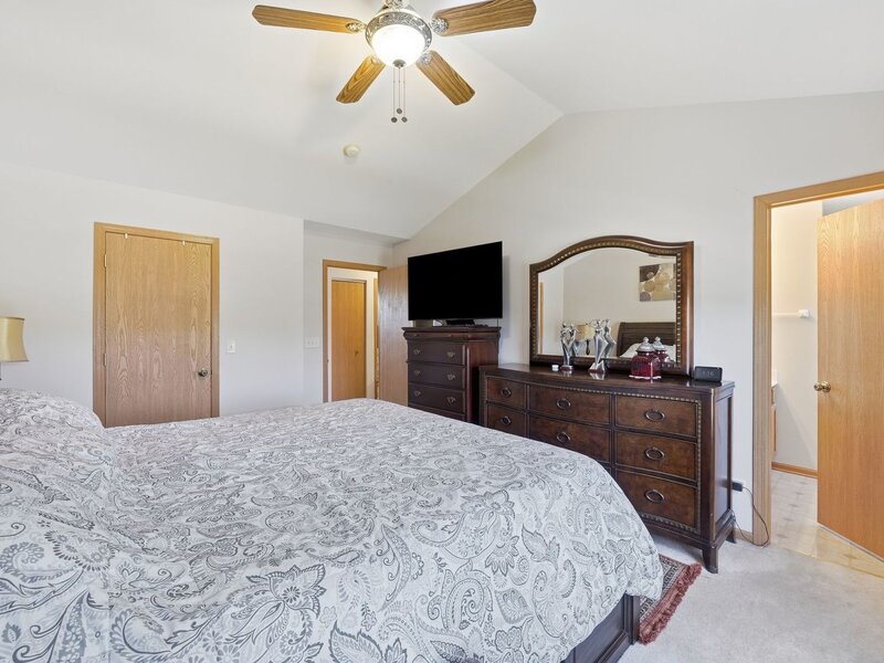 390 Deering Lane Bolingbrook IL 60440