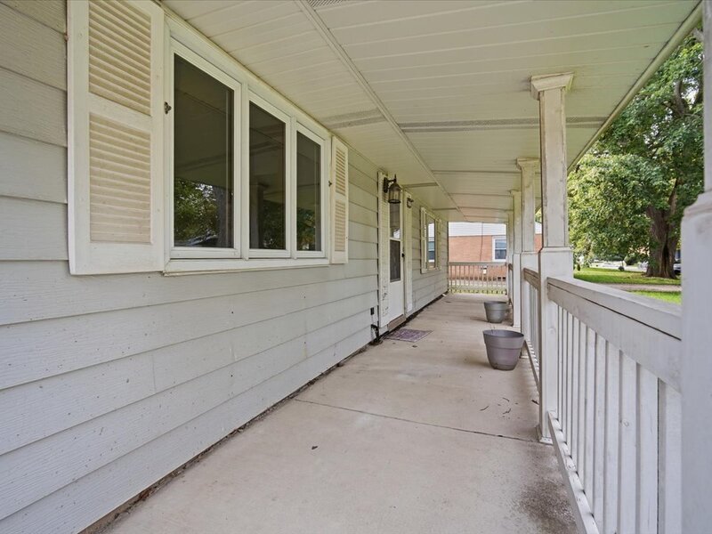 912 Parmon Road Bloomington IL 61701