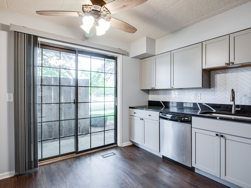 1486 W Jefferson Avenue Naperville IL 60540