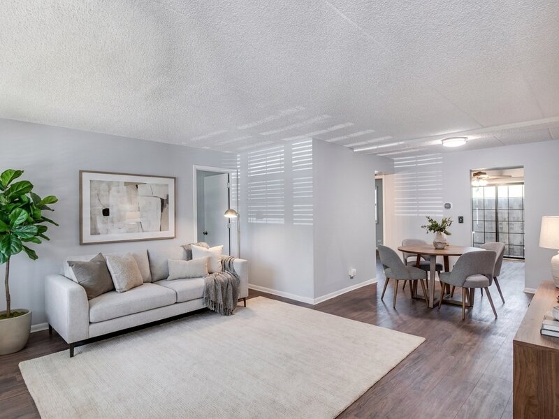 1486 W Jefferson Avenue Naperville IL 60540