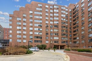 Photo of 801 S Plymouth Court Chicago IL 60605 Unit 306