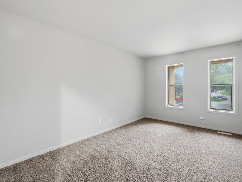 2064 Country Club Drive Woodridge IL 60517