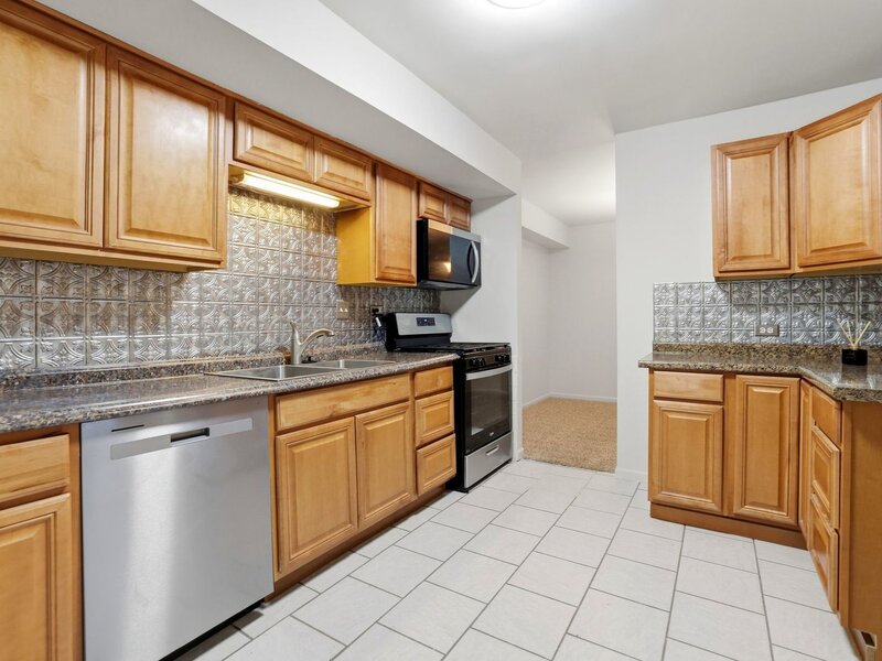 2064 Country Club Drive Woodridge IL 60517