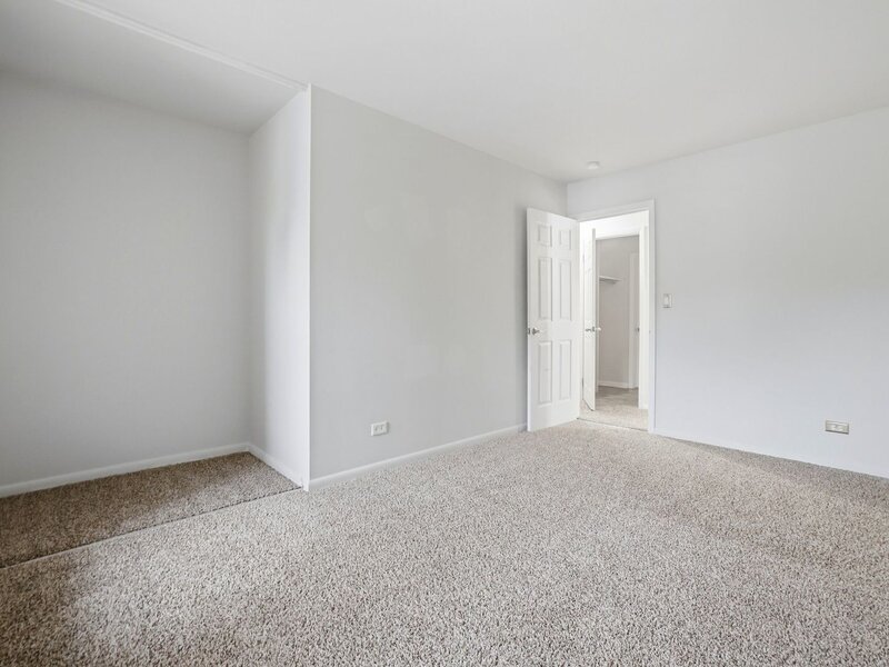 2064 Country Club Drive Woodridge IL 60517
