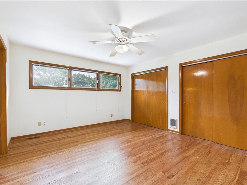 2 Euclid Avenue Glen Ellyn IL 60137