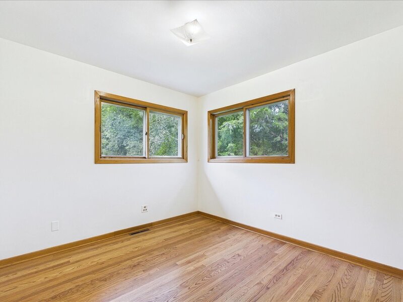 2 Euclid Avenue Glen Ellyn IL 60137