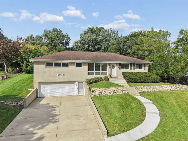 2 Euclid Avenue Glen Ellyn IL 60137