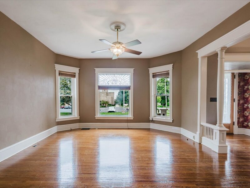 302 W Wood Street Bloomington IL 61701