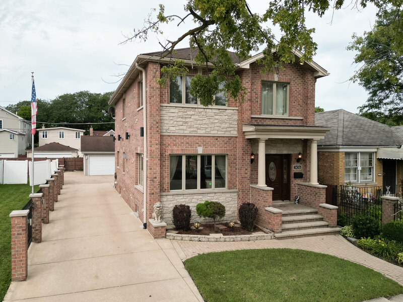 3456 N Pioneer Avenue Chicago IL 60634