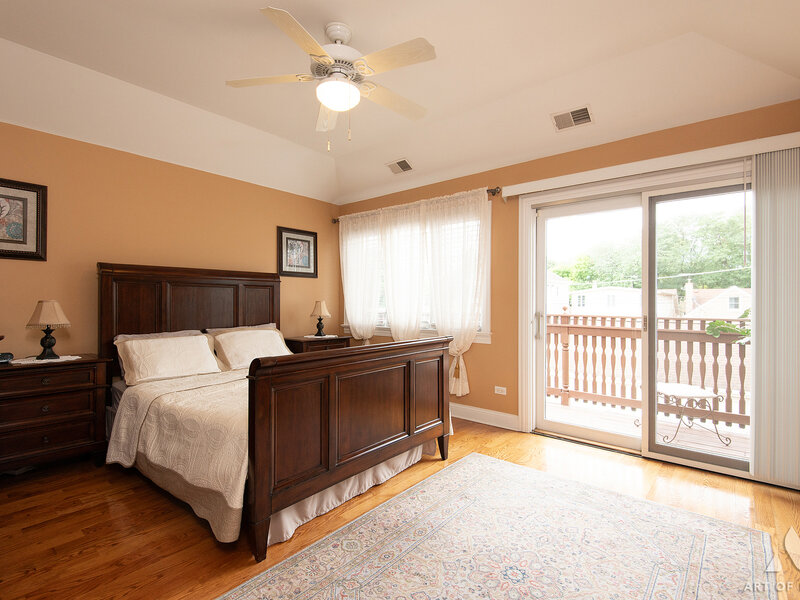 3456 N Pioneer Avenue Chicago IL 60634