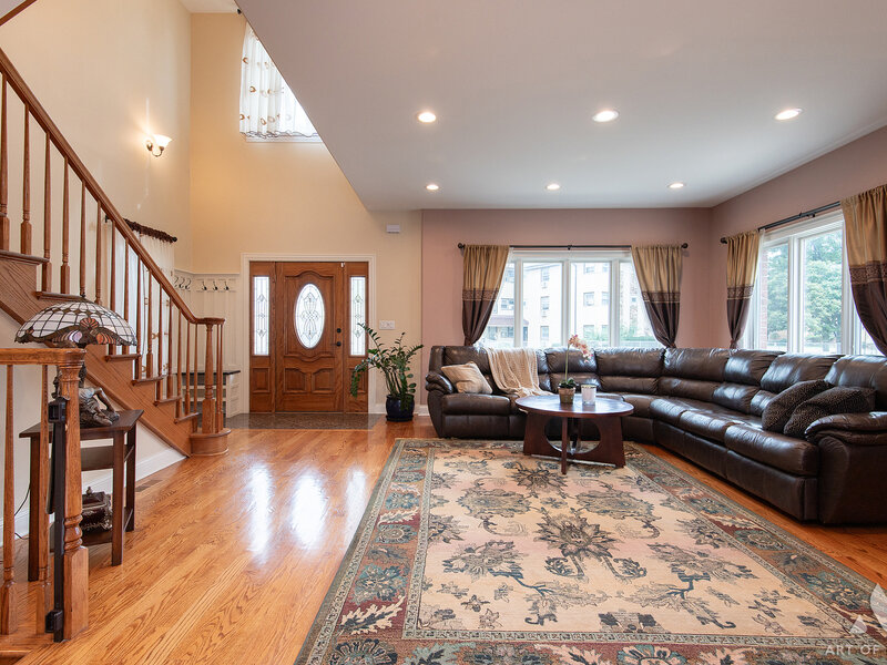 3456 N Pioneer Avenue Chicago IL 60634