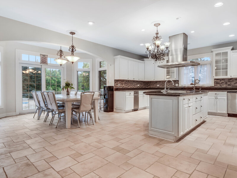 22417 Hughes Street Frankfort IL 60423