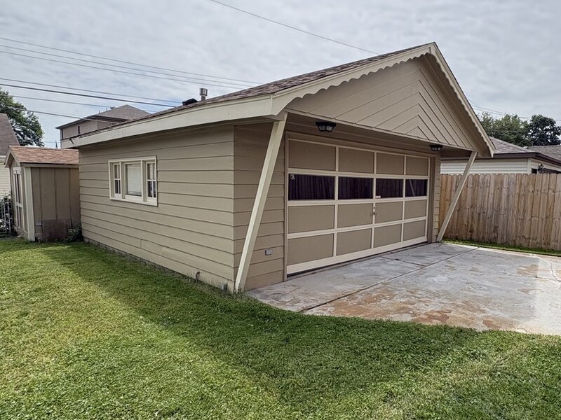 10525 S Millard Avenue Chicago IL 60655