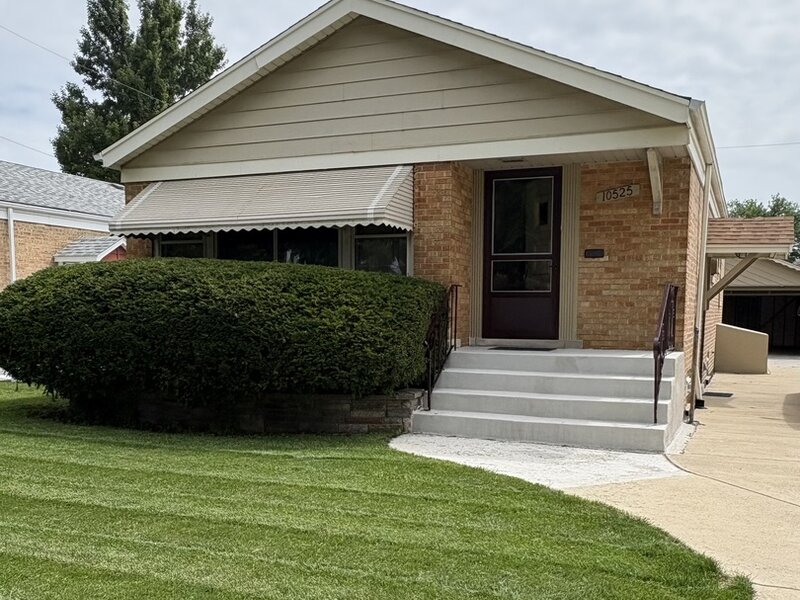 10525 S Millard Avenue Chicago IL 60655