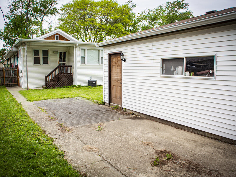 1427 S 21st Avenue Maywood IL 60153