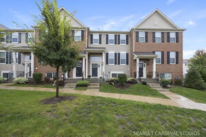 Photo of 403 Shadow Court Oswego IL 60543
