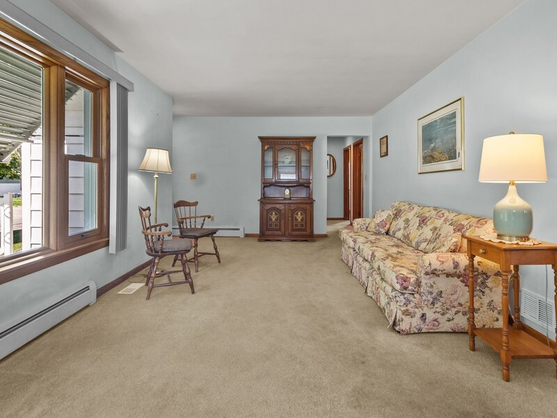907 4th Street Harvard IL 60033