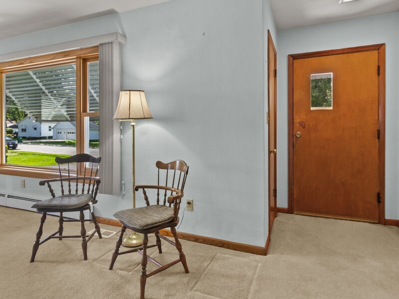 907 4th Street Harvard IL 60033