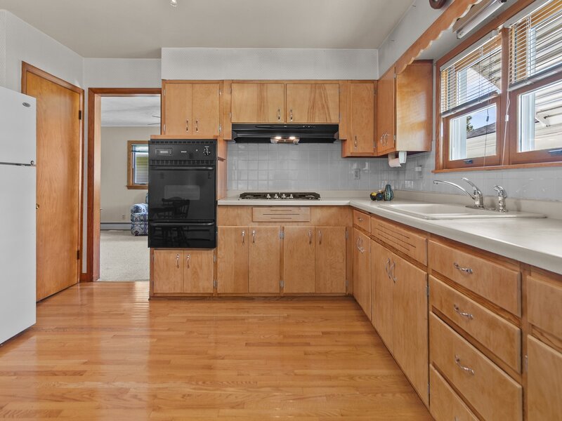 907 4th Street Harvard IL 60033