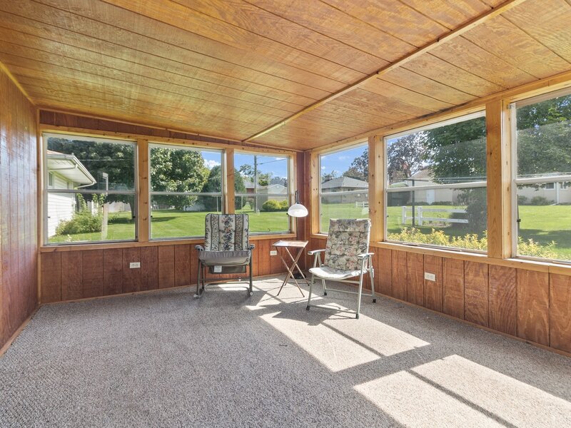907 4th Street Harvard IL 60033